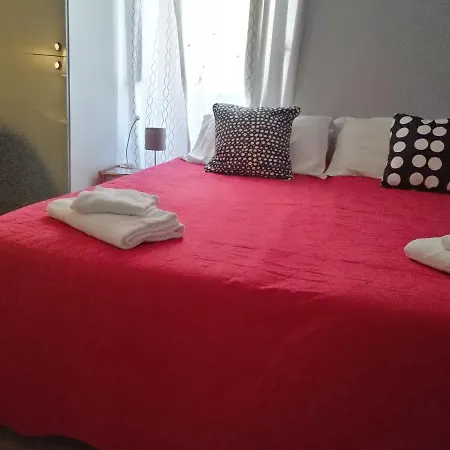 Albergue Român Holidays *