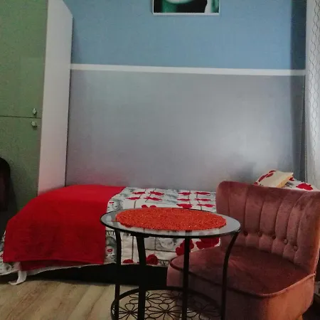 Român Holidays Albergue *