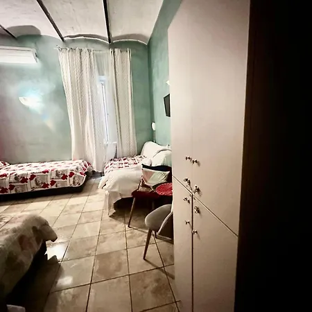 ホステル Holidays ローマ