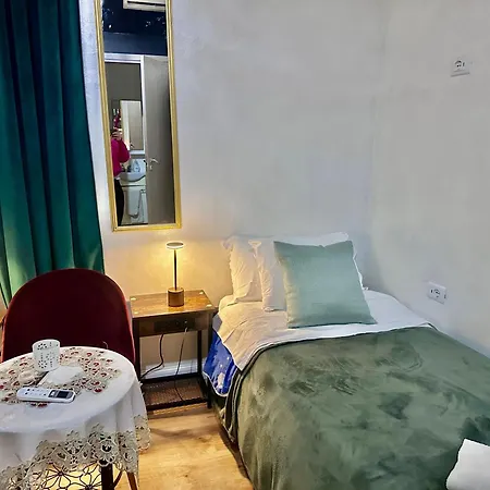 Holidays * ローマ