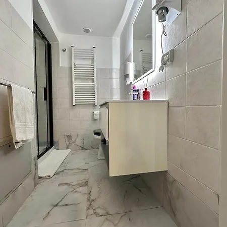 Holidays * ローマ