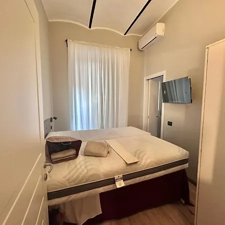 Român Holidays Albergue *
