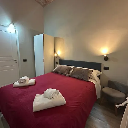 Holidays אכסניה *