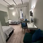 Holidays Hostel *