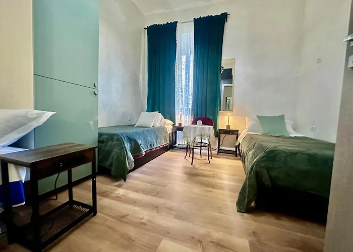 Auberge de jeunesse Român Holidays